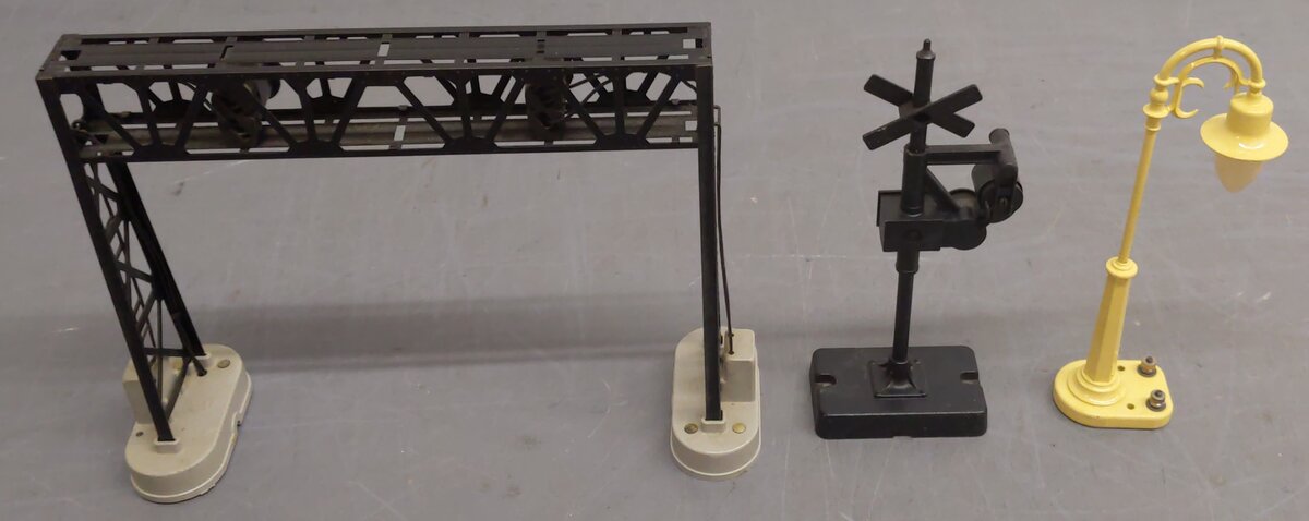 Lionel O Gauge Vintage Accessories; 450, 140, 58 [3] VG/Box