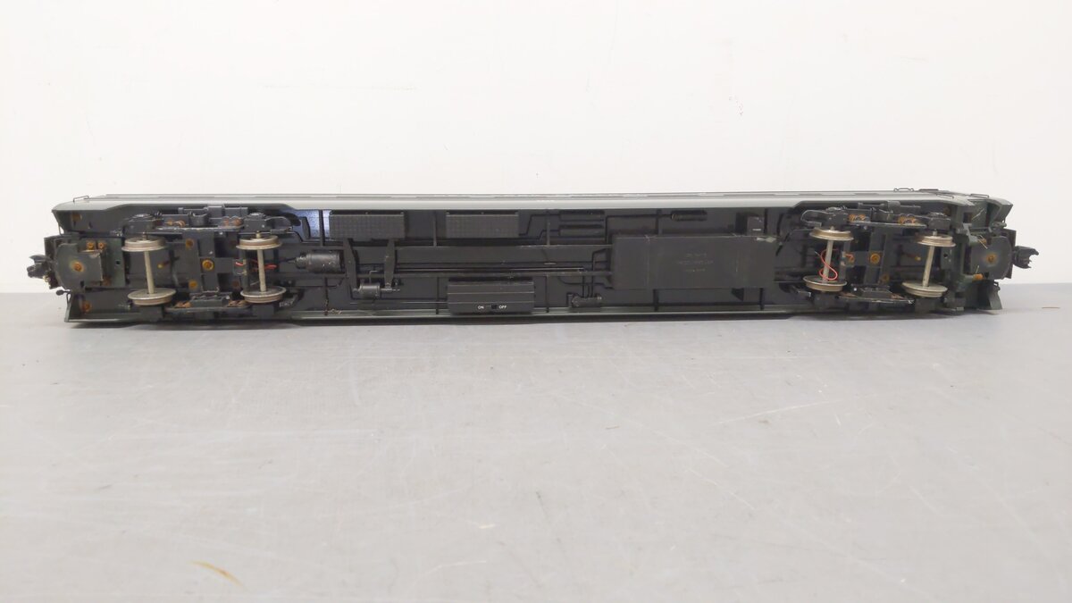 USA Trains R31031 G Scale New York Central Aluminum Coach VG/Box