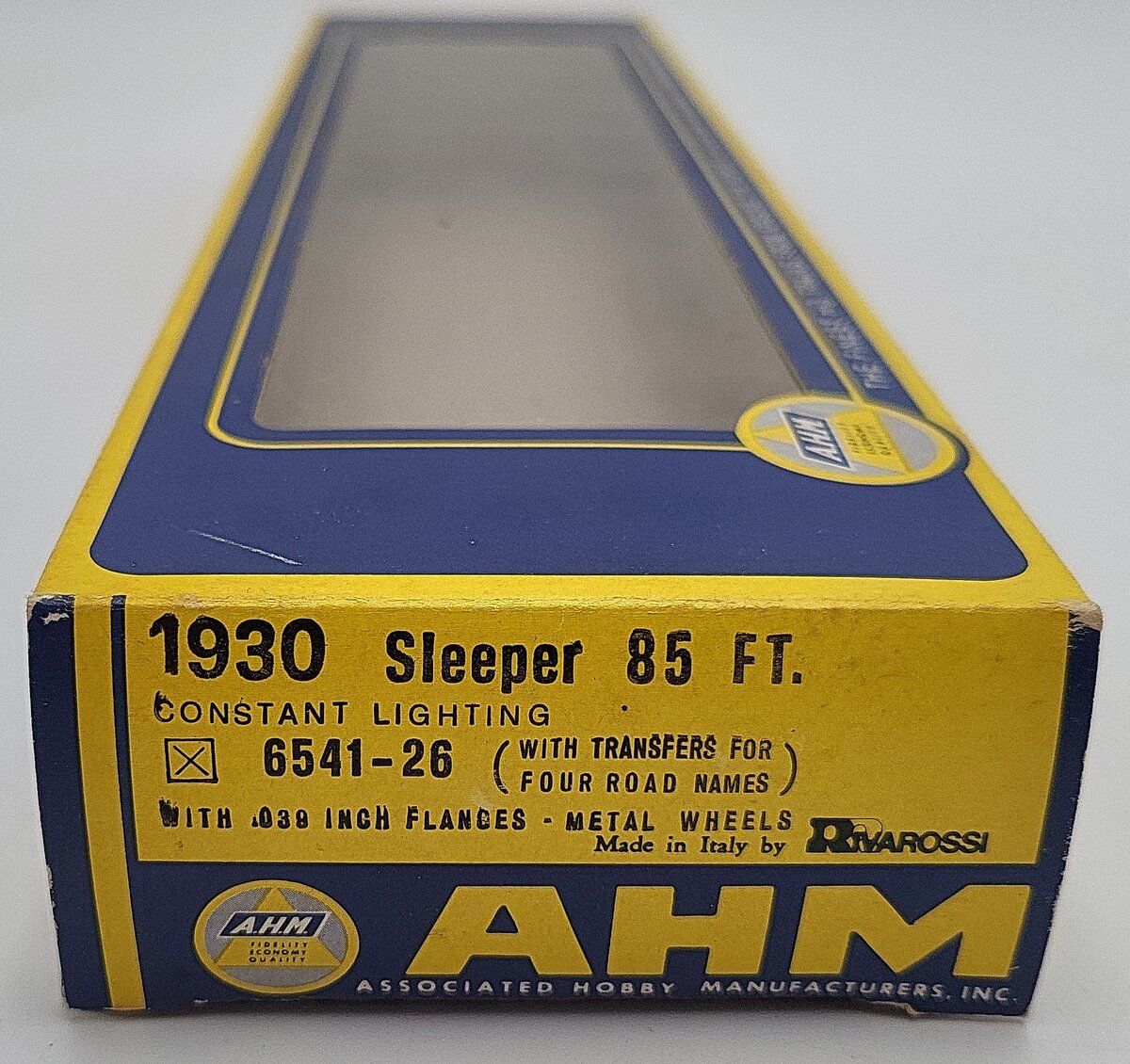 AHM 6541-26 HO Scale Unmarked Sleeper Passenger Car EX/Box