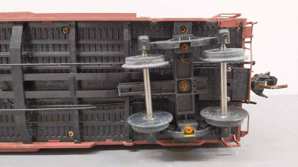 USA Trains R19219C G Scale Western Pacific 40' Boxcar #19542 VG