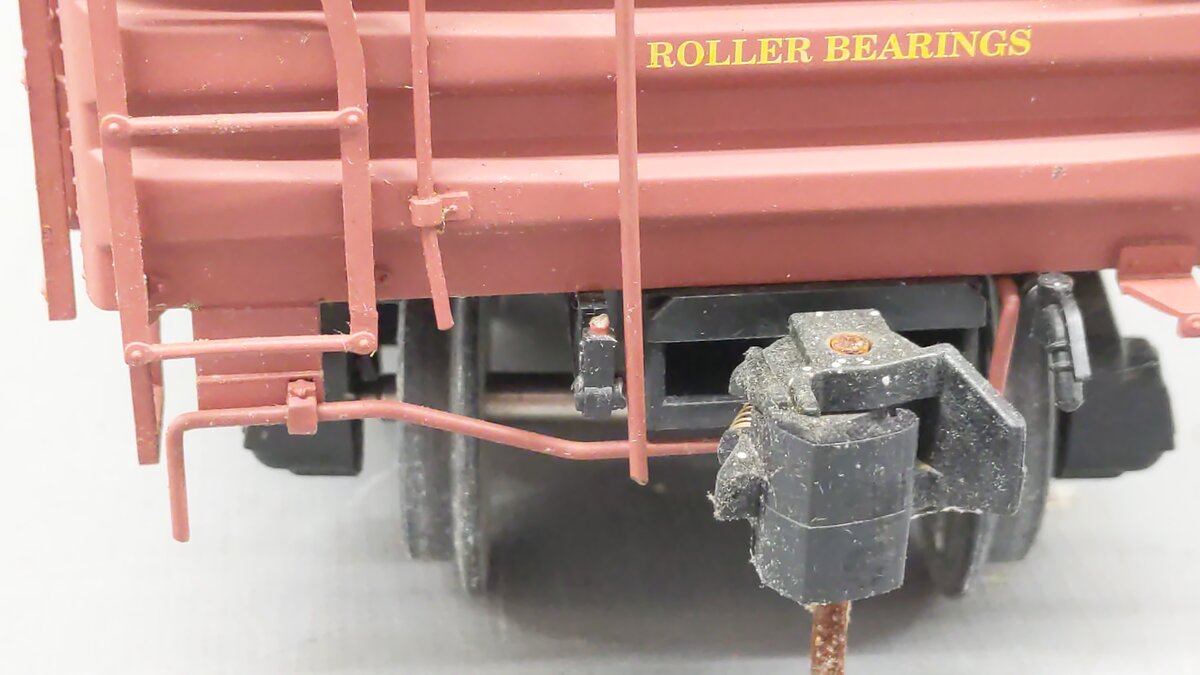 USA Trains R19219C G Scale Western Pacific 40' Boxcar #19542 VG
