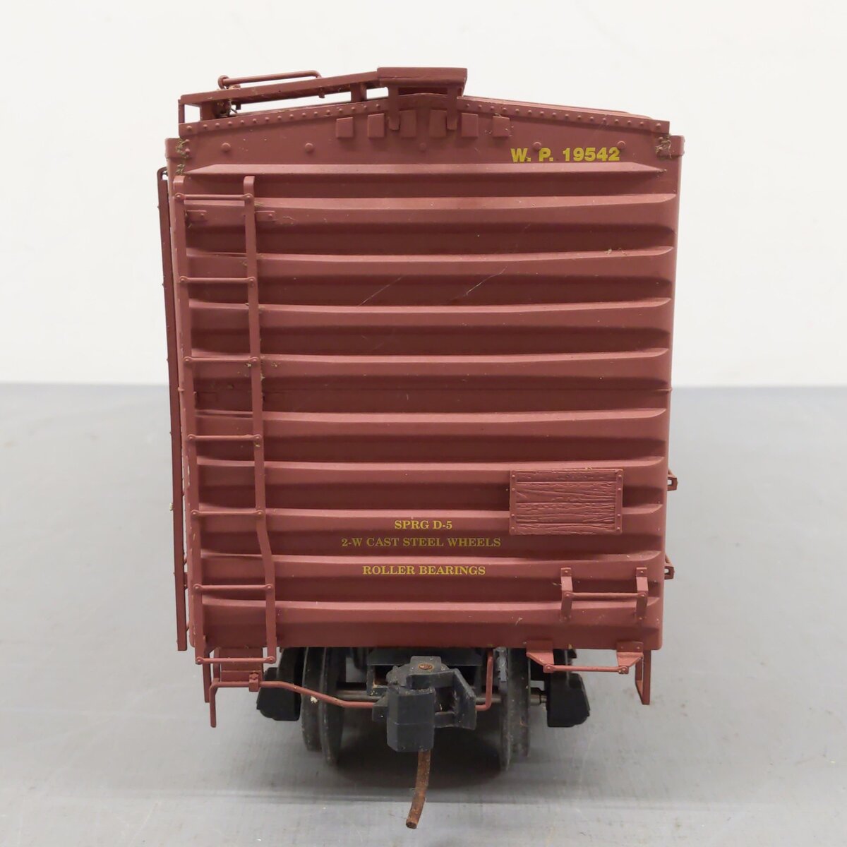 USA Trains R19219C G Scale Western Pacific 40' Boxcar #19542 VG