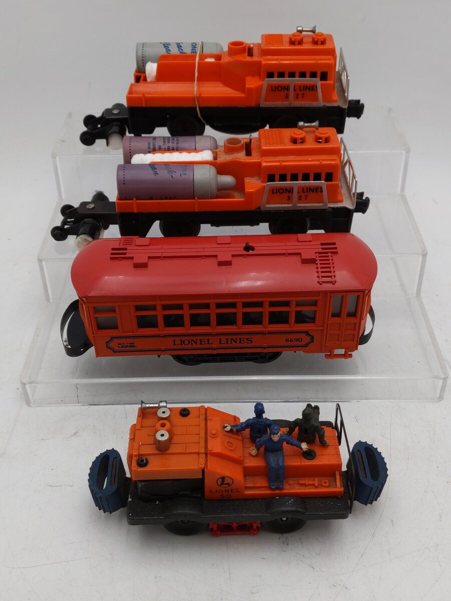 Lionel O Gauge Vintage & Modern Motorized Accessories: 50, 3927, 3927, 6-8690 VG