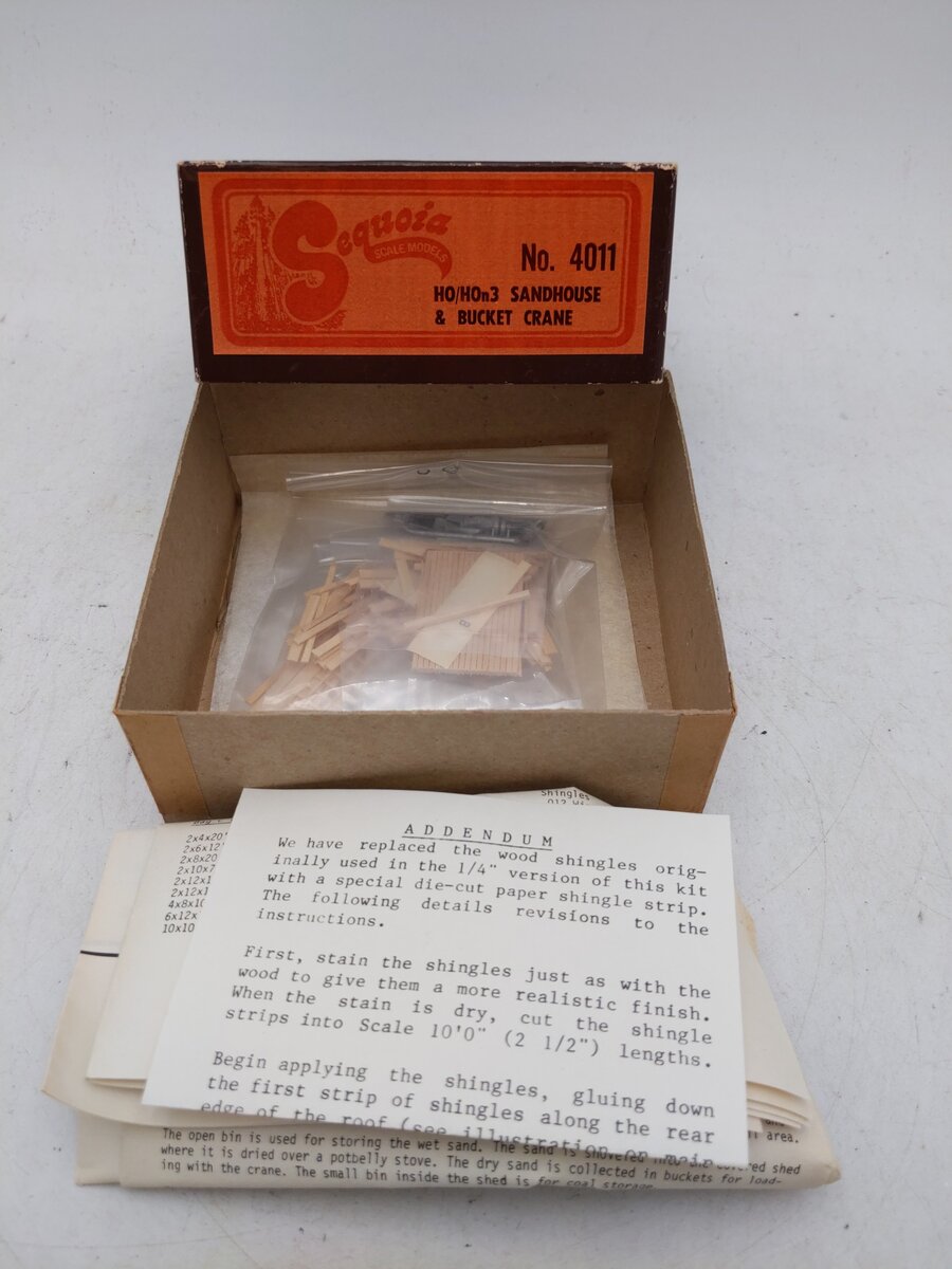 Sequoia Scale Models 4011 HO/HOn3 Sand House & Bucket Crane Kit NIB