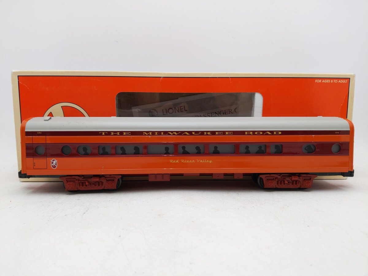Lionel 6-19185 O Gauge Milwaukee Red River Valley Aluminum Coach #194 EX/Box