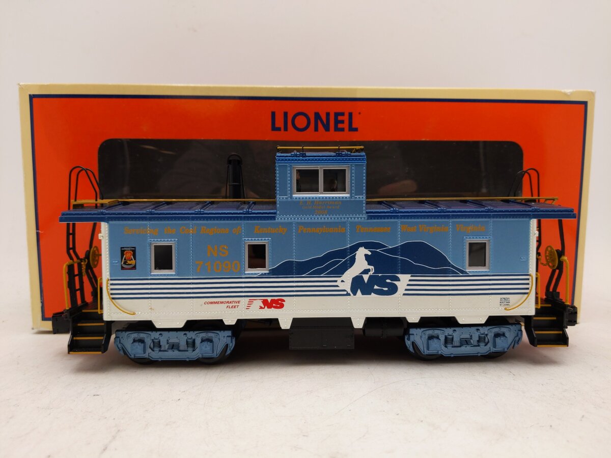 Lionel 6-27631 O Gauge Norfolk Southern Heritage Ca-4 Caboose #71090 EX/Box