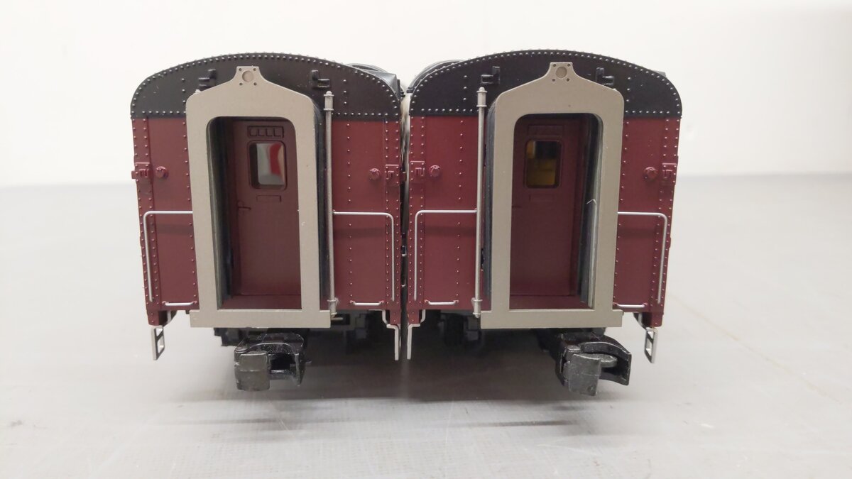 MTH 20-66145 O Norfolk & Western 70’ ABS Slpr/Diner Passenger Car Set (Set of 2) EX/Box