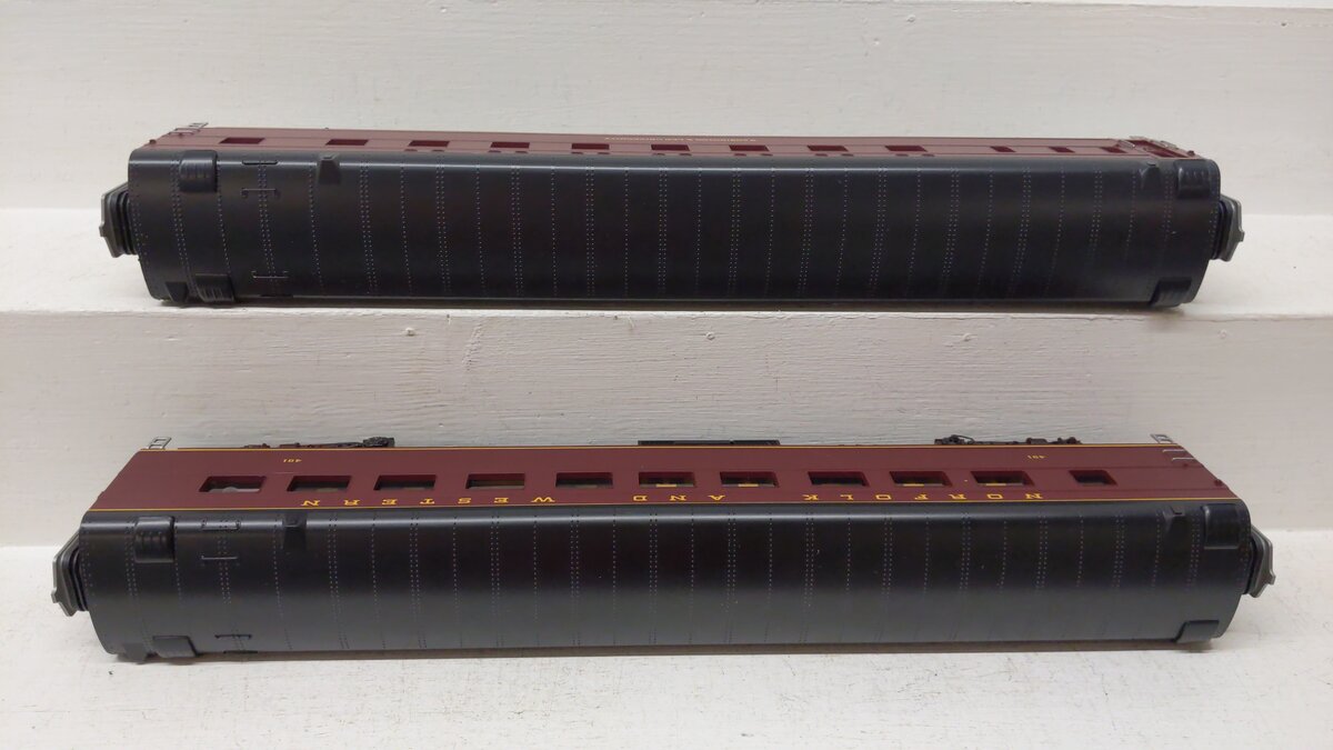 MTH 20-66145 O Norfolk & Western 70’ ABS Slpr/Diner Passenger Car Set (Set of 2) EX/Box