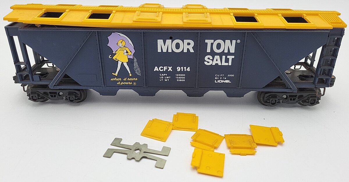 Lionel 6-9114 O Gauge Morton Salt Covered 4-Bay Hopper VG