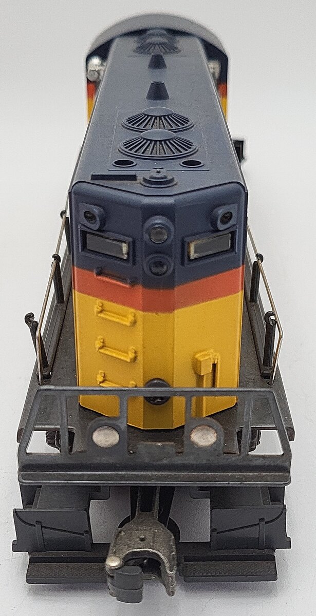 Lionel 6-8463 O Gauge Chessie System GP20 Diesel Engine VG/Box