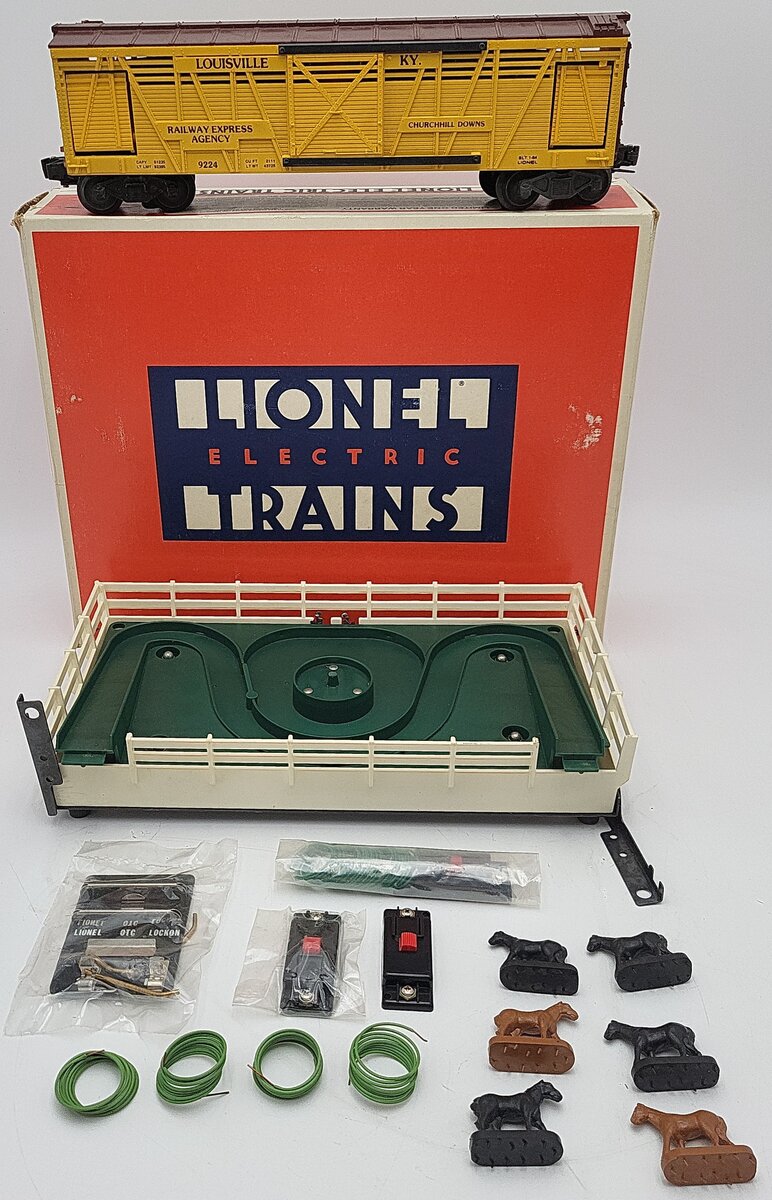 Lionel 6-9224 O Gauge Churchill Downs Operating Horse Car Set EX/Box