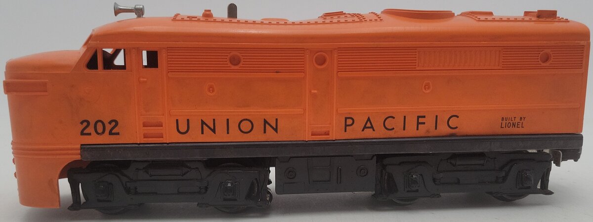 Lionel 202 Vintage O Union Pacific Alco A Powered Diesel Locomotive VG