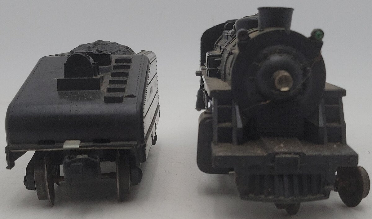Lionel 240 Vintage O Gauge 2-4-2 Plastic Steam Locomotive & Tender VG