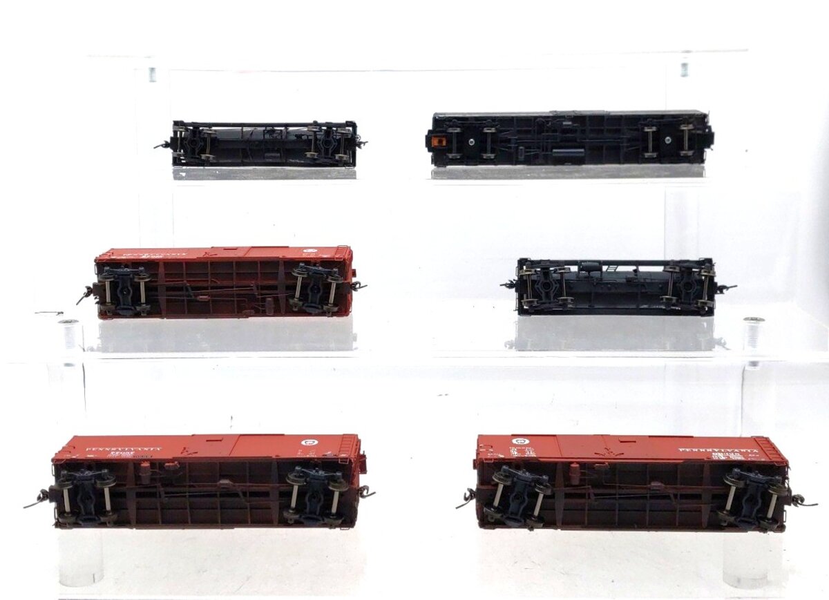HO Scale Assorted Customized Freight Cars [6] VG