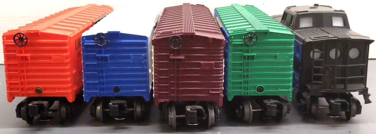 Lionel Assorted O Gauge Freight Cars: 9181, 9200, 9816, 19915, 9444 [5] VG