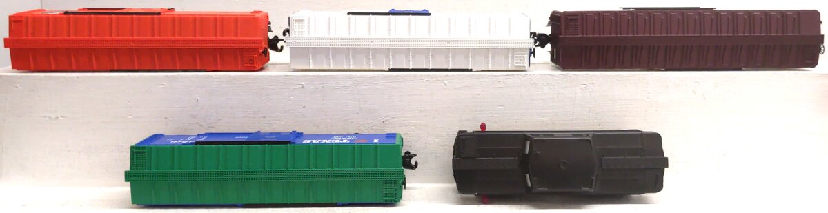 Lionel Assorted O Gauge Freight Cars: 9181, 9200, 9816, 19915, 9444 [5] VG