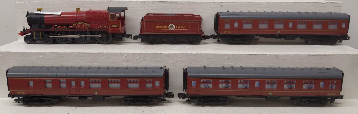 Lionel 2123140 Hogwarts Express LionChief O Gauge Train Set With Bluetooth EX/Box