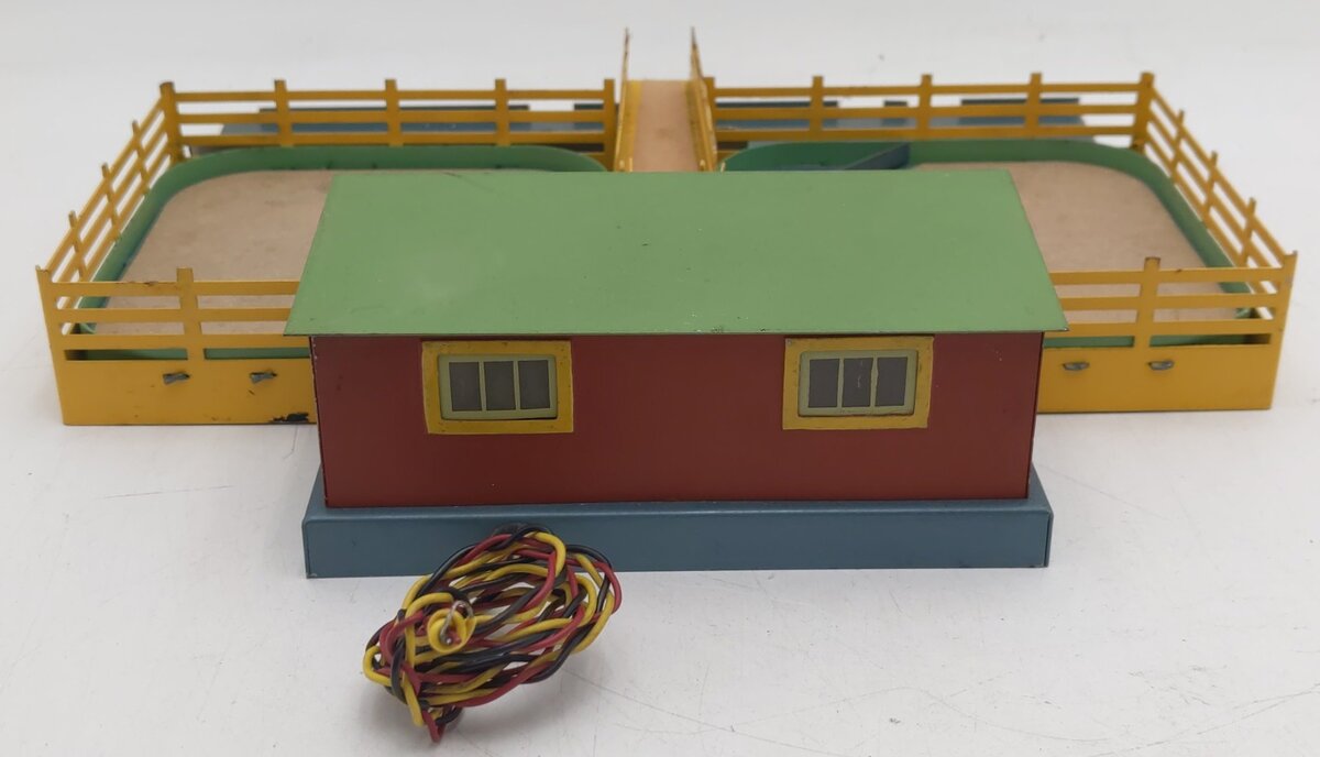 American Flyer 771 Vintage S Operating Cattle Stockyard With Stock Car 736 VG