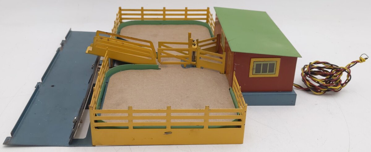 American Flyer 771 Vintage S Operating Cattle Stockyard With Stock Car 736 VG