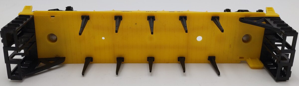 Lionel 6-16375 O Gauge New York Central Flatcar with Stakes EX