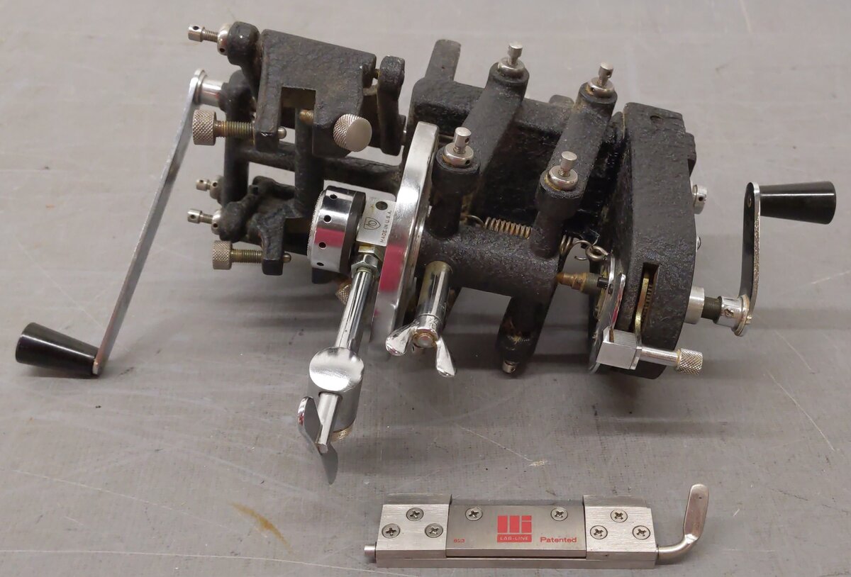 American Optical Company 880 Vintage Sliding Microtome VG