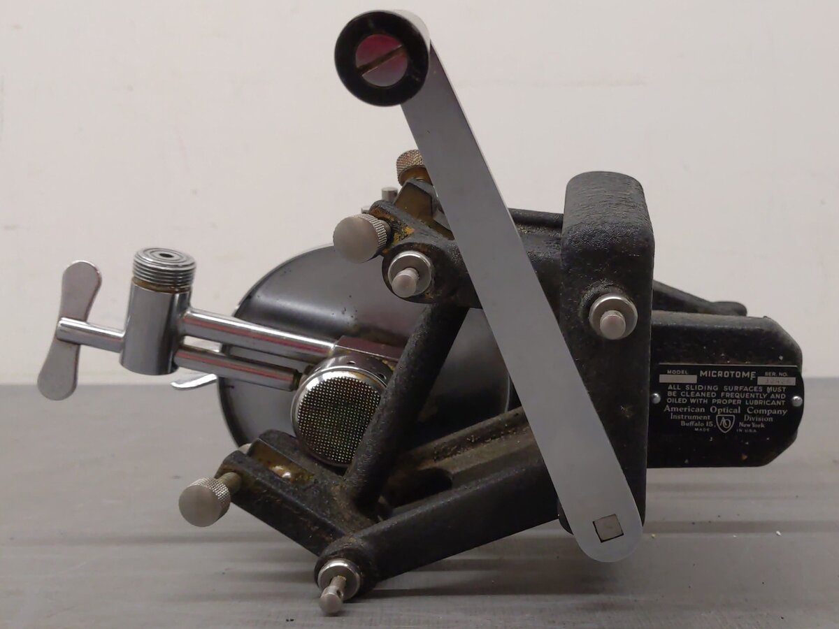 American Optical Company 880 Vintage Sliding Microtome VG