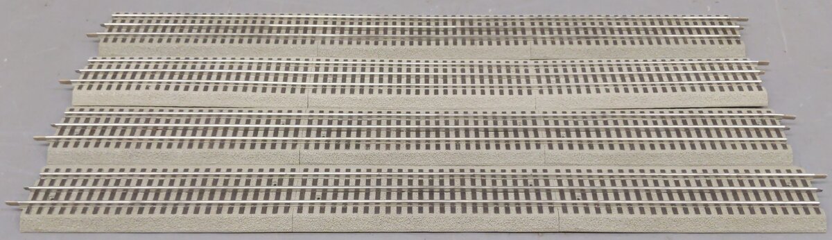 Lionel 6-12042 FasTrack 30" Straight Section (4) VG