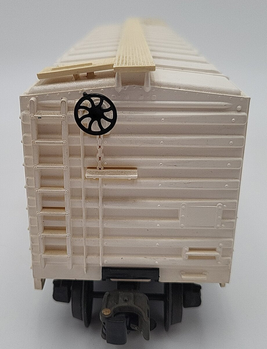 Lionel 6-9802 O Gauge Miller High Life Reefer Car #9802 EX