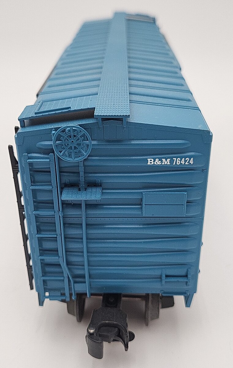Weaver 76424 O Gauge Boston and Maine Boxcar EX