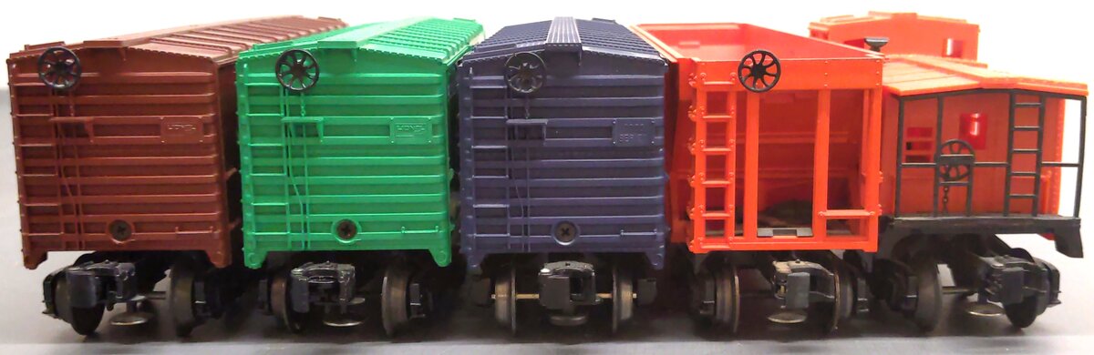 Lionel Assorted O Gauge Freight Cars: 9077, 9786, 9749, 9747, 9264 [5] EX