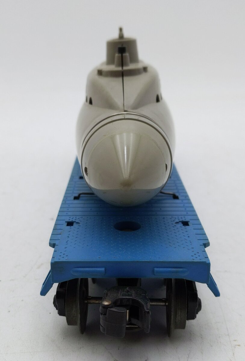 Lionel 3830 Vintage O Flatcar with Operating U.S. Navy Submarine EX