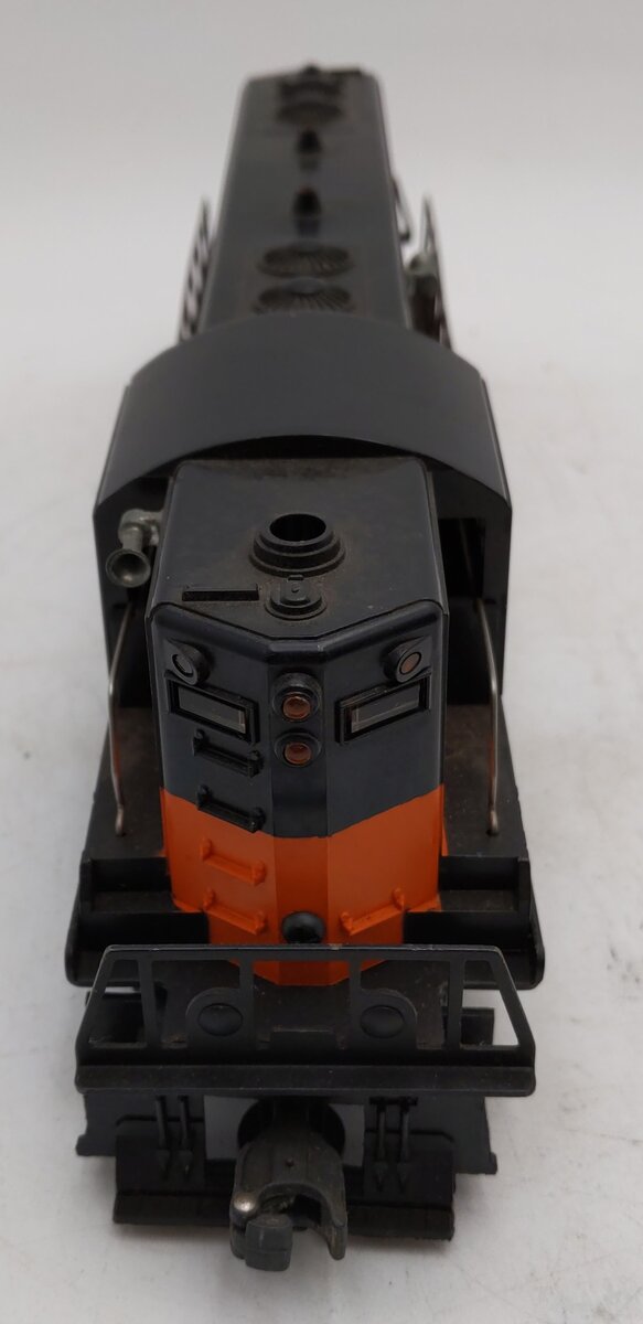 Lionel 2338 Vintage O Gauge Milwaukee Road Powered GP-7 Diesel Locomotive EX