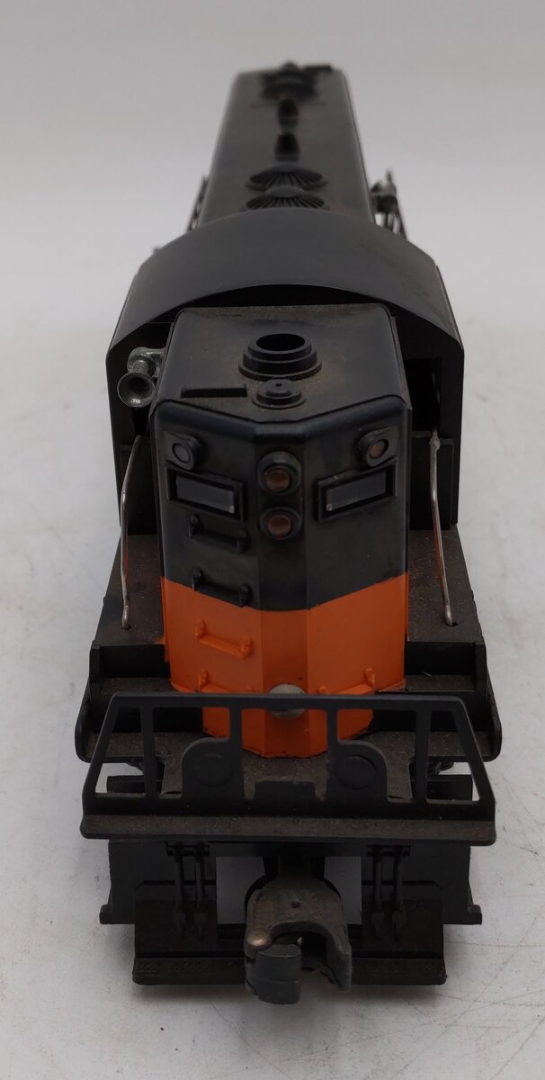 Lionel 2338 Vintage O Gauge Milwaukee Road Powered GP-7 Diesel Locomotive EX