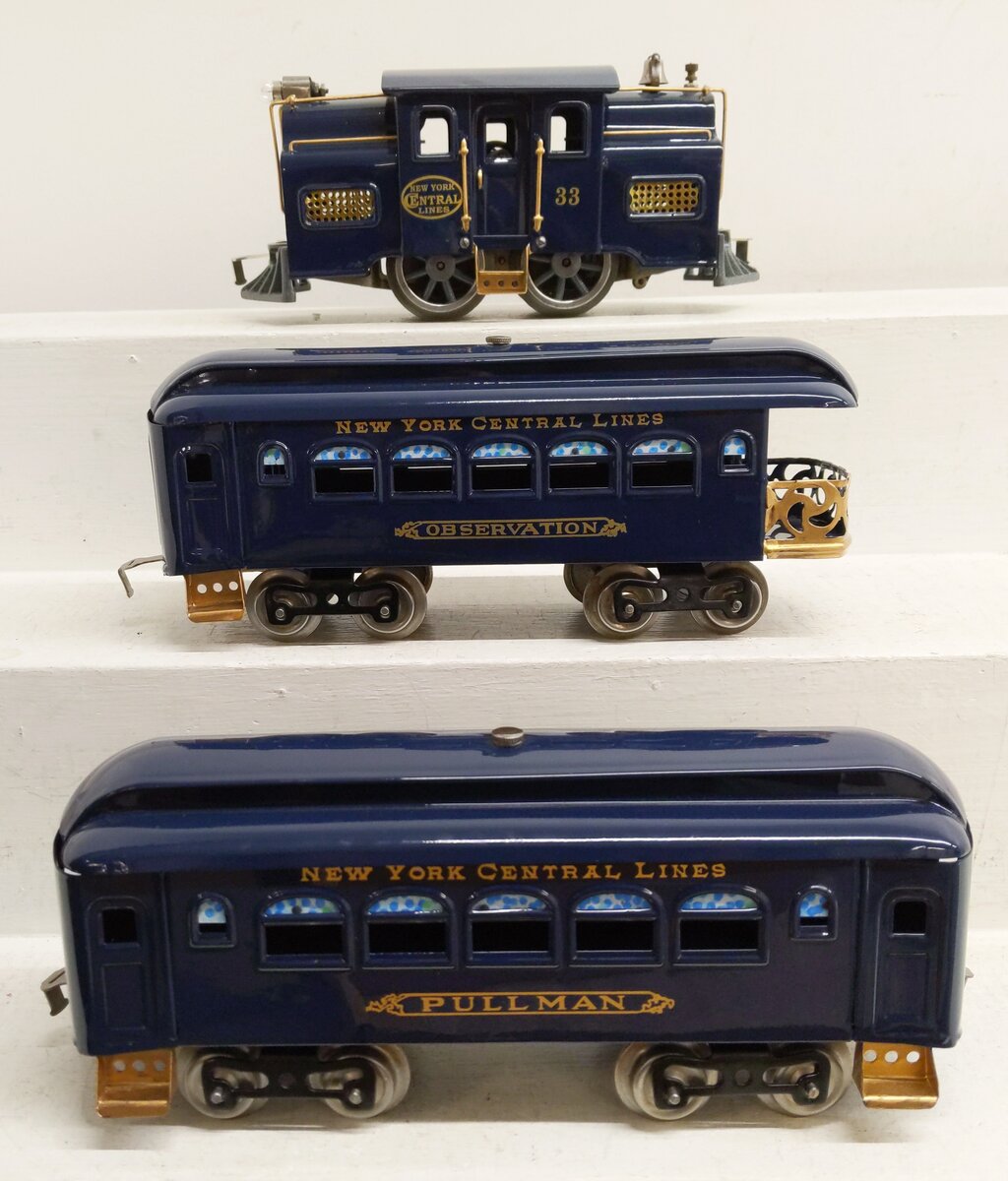 Lionel 33 Vintage Standard Gauge Powered Electric Loco w/ 35 & 36 Passenger Cars