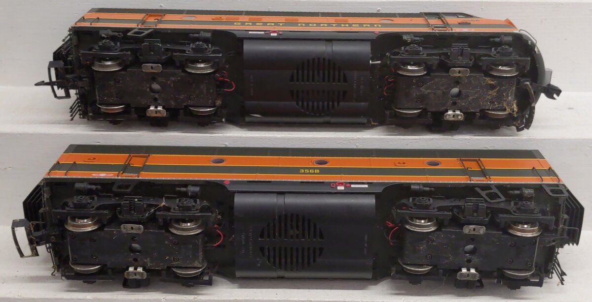 USA Trains R22262 Great Northern F-3 AB Unit Powered Diesel Locomotive - 2nd Set