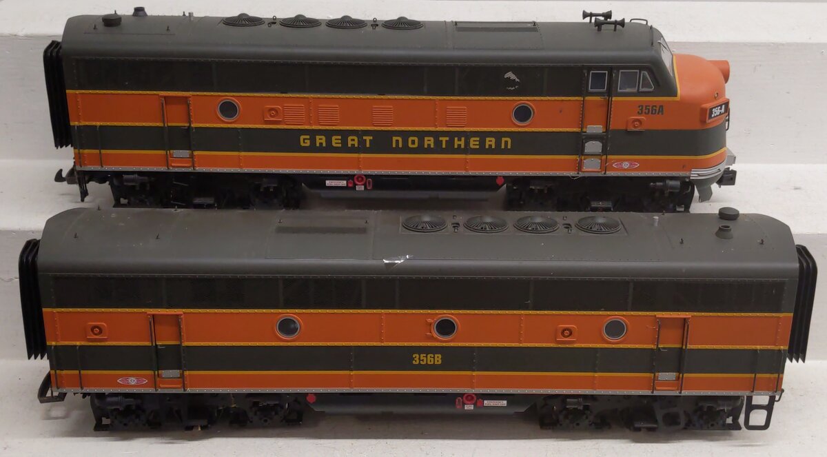 USA Trains R22262 Great Northern F-3 AB Unit Powered Diesel Locomotive - 2nd Set