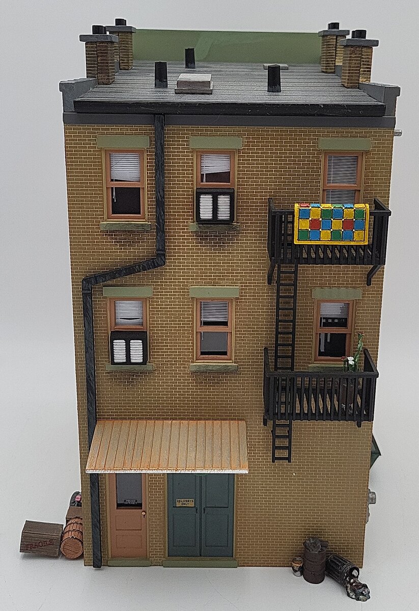 Woodland Scenics BR5843 O Scale Built-&-Ready J.W. Cobbler Building EX