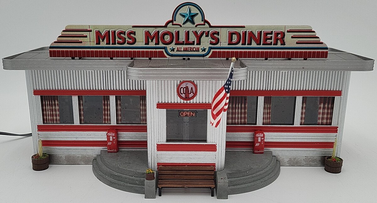 Woodland Scenics BR5870 O Built-N-Ready Miss Molly's Diner-Assembled EX/Box