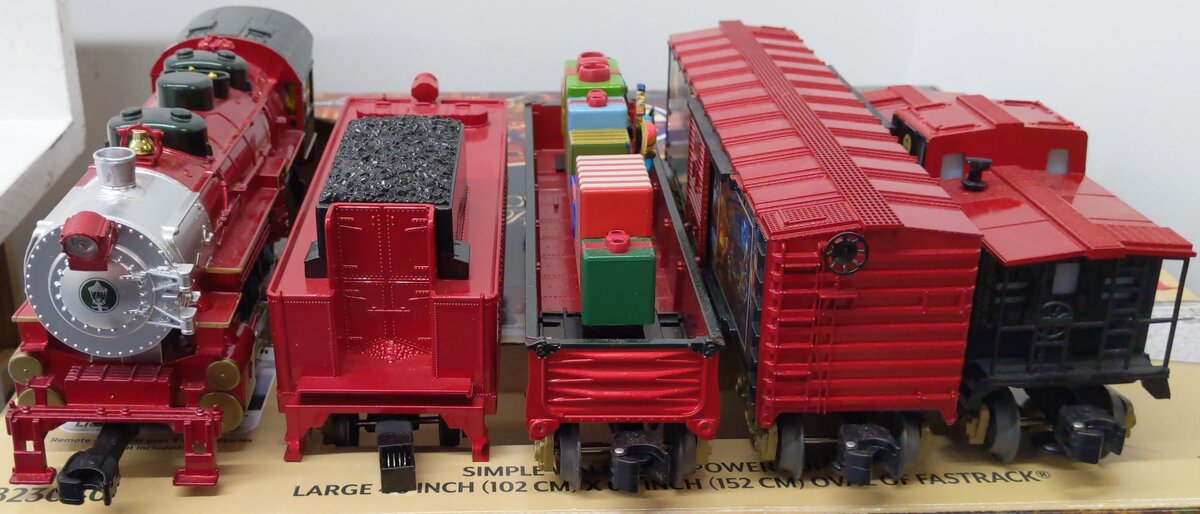 Lionel 1823040 Thomas Kinkade Christmas LionChief O Gauge Train Set w/ Bluetooth EX/Box