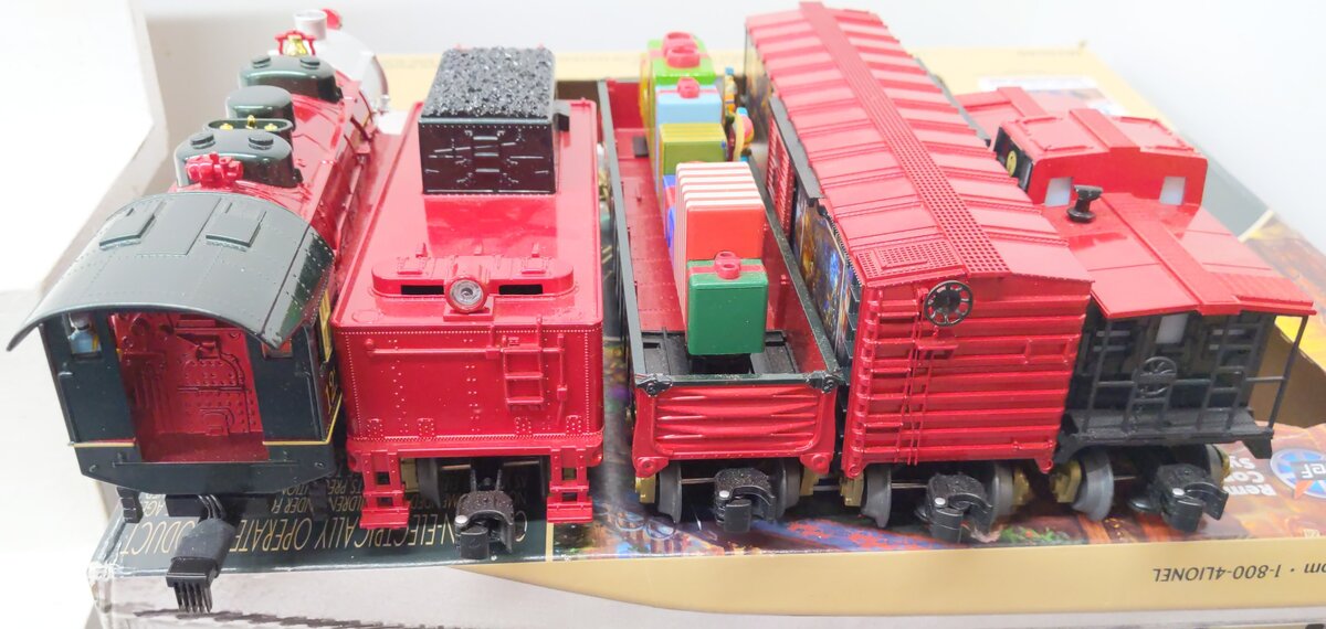 Lionel 1823040 Thomas Kinkade Christmas LionChief O Gauge Train Set w/ Bluetooth EX/Box