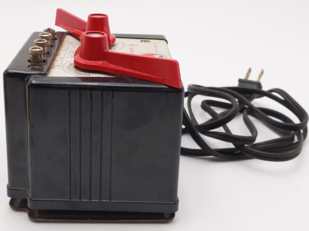 Lionel 1044 Vintage O 90 Watt Transformer w/Whistle Control VG/Box