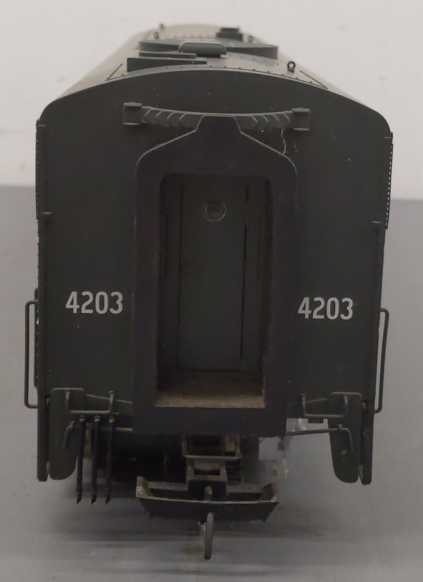 USA Trains G Scale R22402 New York Central Locomotive #4203 VG