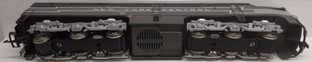 USA Trains G Scale R22402 New York Central Locomotive #4203 VG