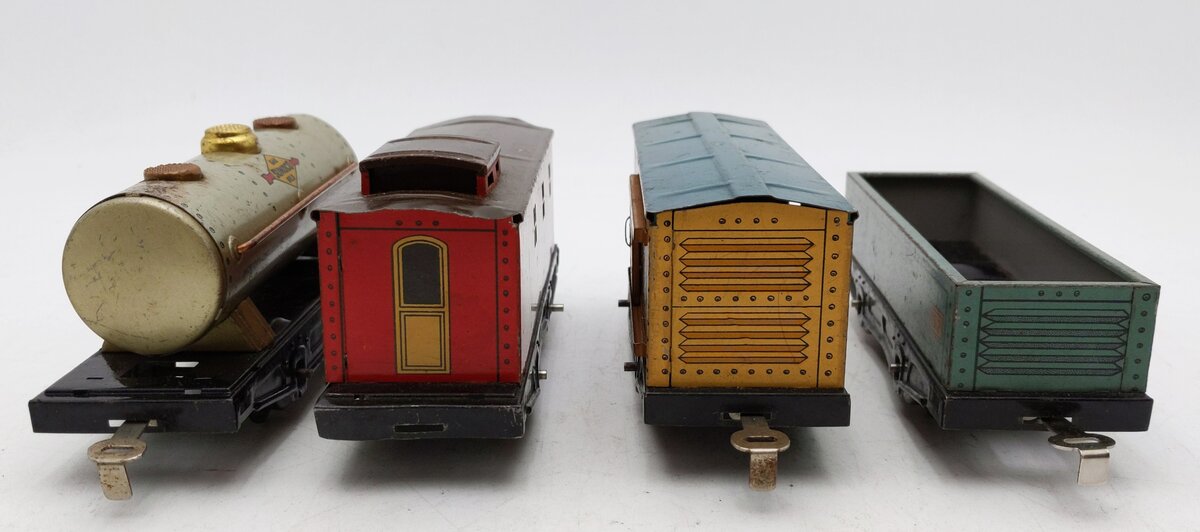 Lionel Vintage O Tinplate Freight Cars: 1517, 1512, 1515, 1514 [4] VG