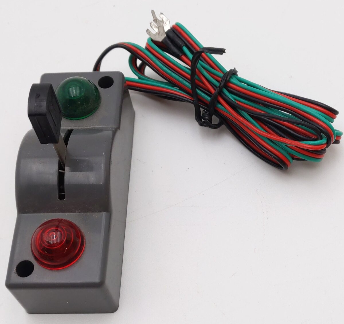 MTH 40-1004 O 31 RealTrax Nickel Silver Right Hand Remote Switch Turnout EX/Box