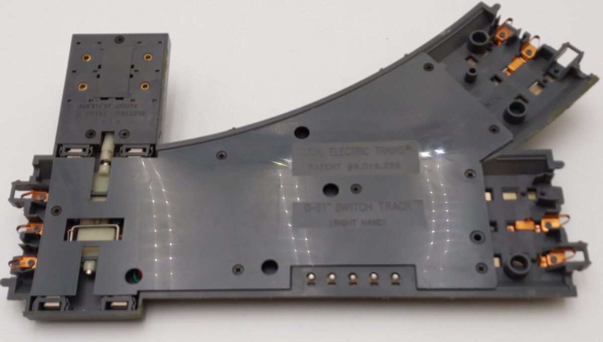 MTH 40-1004 O 31 RealTrax Nickel Silver Right Hand Remote Switch Turnout VG/Box