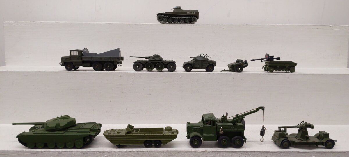 Dinky Toys & Solido Cast Military Vehicles [10] EX