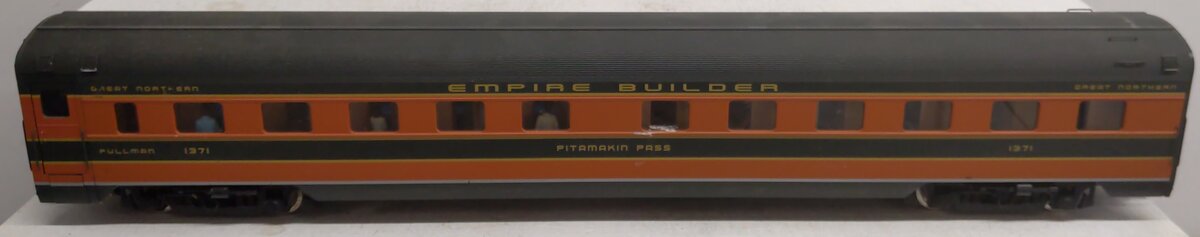 USA Trains 31062 G Great Northern "Pitamakin Pass" Coach #1371 VG