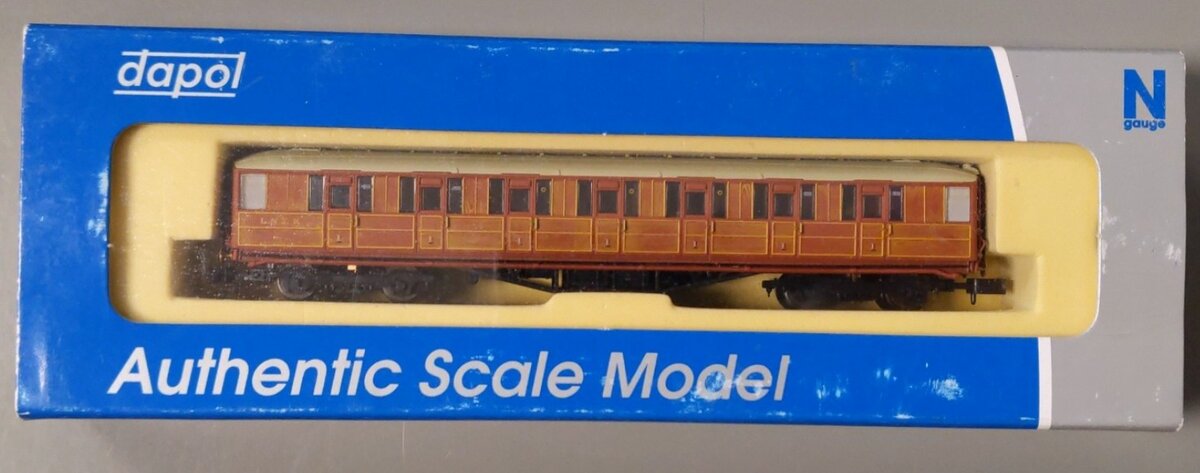 Dapol NC-208B N Scale LNER Gresley Teak 1st Class Coach Passenger Car LN/Box
