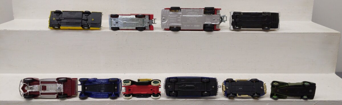Dinky Toys, ERTL & Solido Die-Cast Vehicles [10] VG